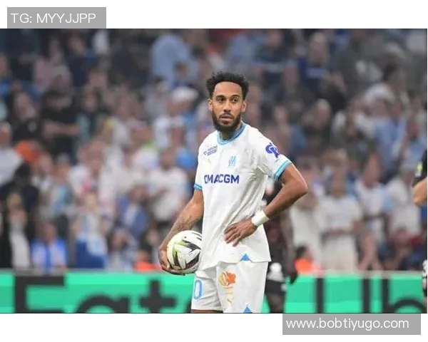 奥巴梅扬回应加蓬开除事件称球队问题复杂超出个人影响